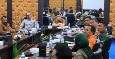 Pemkab Bintan melalui BPBD menggelar gladi TTX dan CPX banjir, Selasa (9/12), di Ruang Rapat II Bandar Seri Bentan.