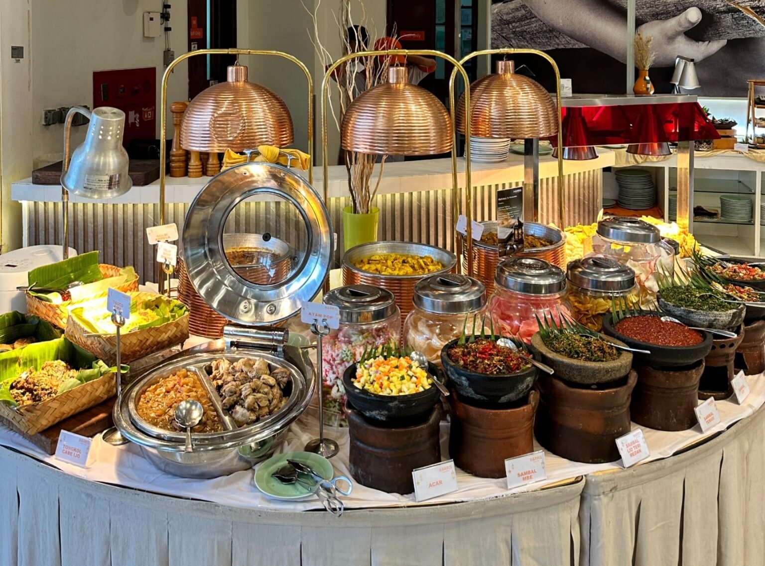 HARRIS Batam Center dan HARRIS Waterfront Suguhkan Iftar 1447H Bertema “Lentera Ramadan” dan “Teras Ramadan”