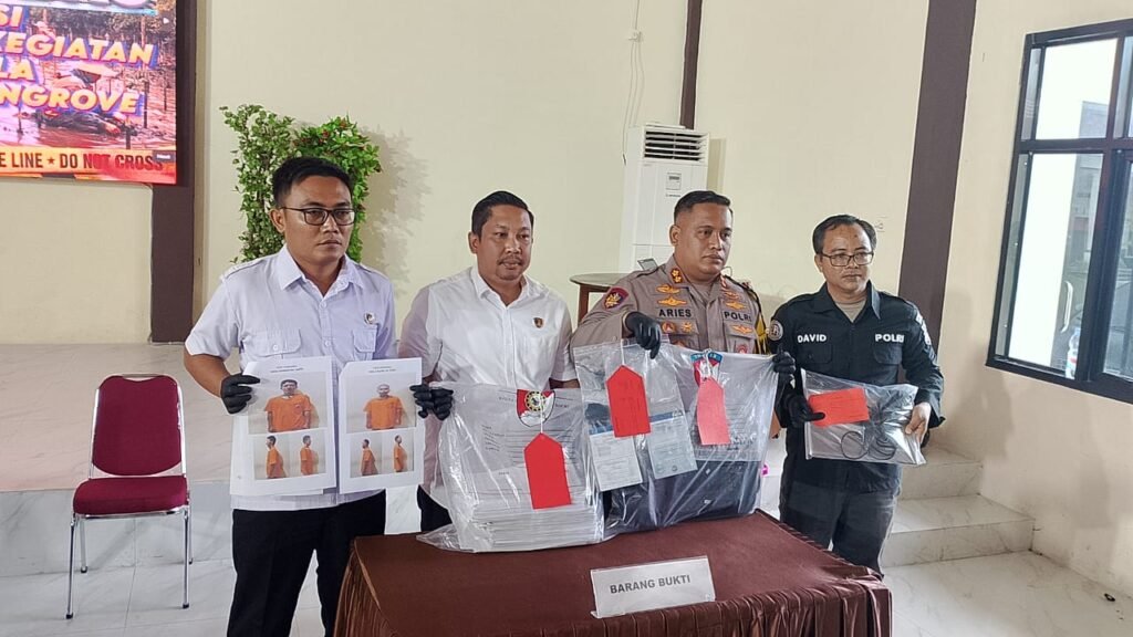 Polres Natuna Gelar Konferensi Pers Perkara Korupsi Mangrove.