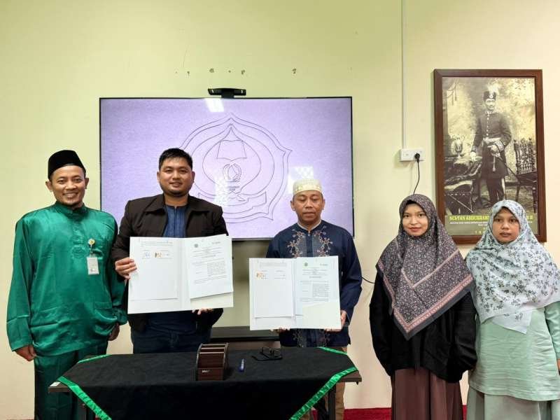 Perkuat Tri Dharma Perguruan Tinggi, STAIN SAR Kepri Jalin Kerja Sama Strategis dengan LAZNAS Yakesma Kepri STAIN SAR Kepri resmi menjalin kerja sama strategis dengan LAZNAS Yakesma Kantor Perwakilan Kepri melalui penandatanganan MoU tentang Pendidikan, Penelitian dan Pengabdian kepada Masyarakat.