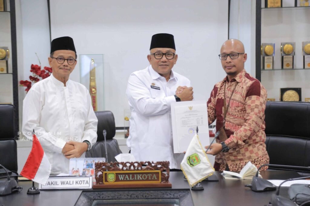 Wali Kota Tanjungpinang H. Lis Darmansyah, S.H., terima Tim BPK Republik Indonesia, Perwakilan Kepri dalam entry meeting Pemeriksaan Interim atas Laporan Keuangan Tahun 2025.