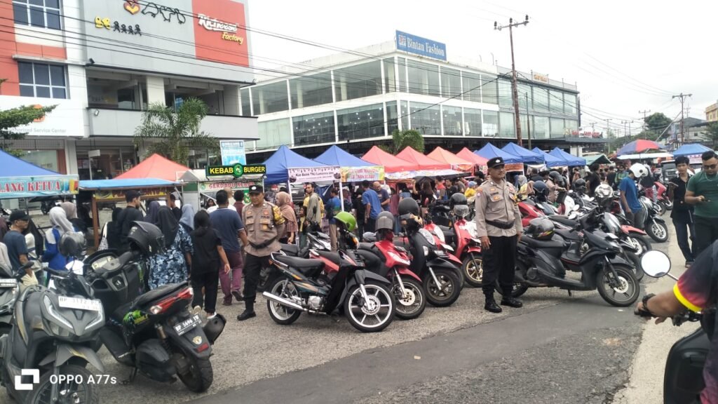 Sejumlah personil Polsek Tanjungpinang Timur diterjunkan ke lapangan dalam upaya menciptakan keamanan dan pengamanan masyarakat (Kamtibmas) selama Ramadhan 1447 H..