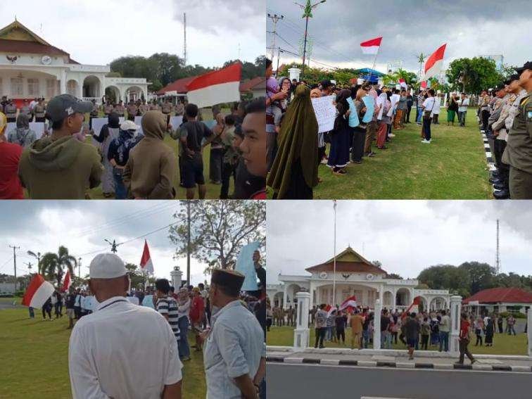 Puluhan Pedagang Lokal Pelaku UMKM Taman Gurindam 12 Tanjungpinang Geruduk Rumah Dinas Gubernur Kepri, Gelar Aksi Protes Aksi demo damai puluhan Pelaku UMKM Taman Gurindam 12, di Gedung Daerah Rumah, Dinas Gubernur Kepri di Tanjungpinang, Senin (02/03/2026)