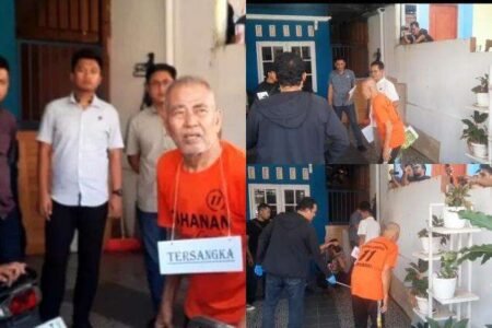 Tersangka Nasrun DJ (66) saat memeperagakam rekonstruksi pembunuhan istrinya Harsalena (56) dirumahnya, Kamis (05/03/2026).