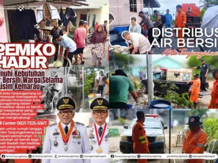 Pemko Tanjungpinang terus mengintensifkan penyaluran air bersih kepada masyarakat yang terdampak keterbatasan pasokan air