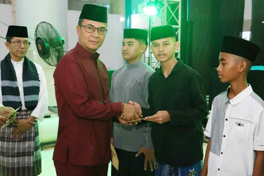 Wakil Ketua I DPRD Batam Hadiri Buka Bersama Anak Yatim