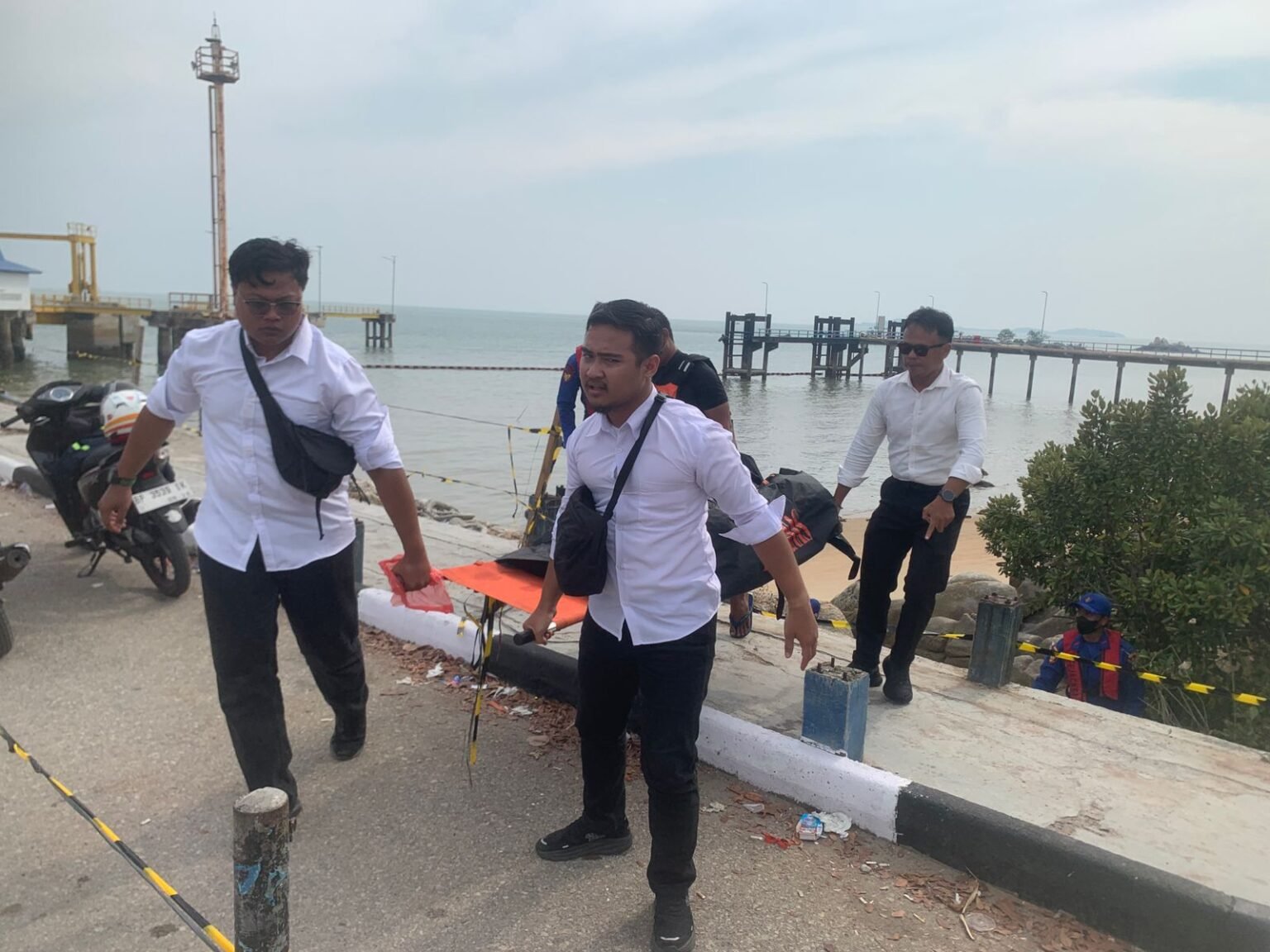 Mayat Kru Kapal Ditemukan Mengapung di Karimun Usai Hilang di Singapura