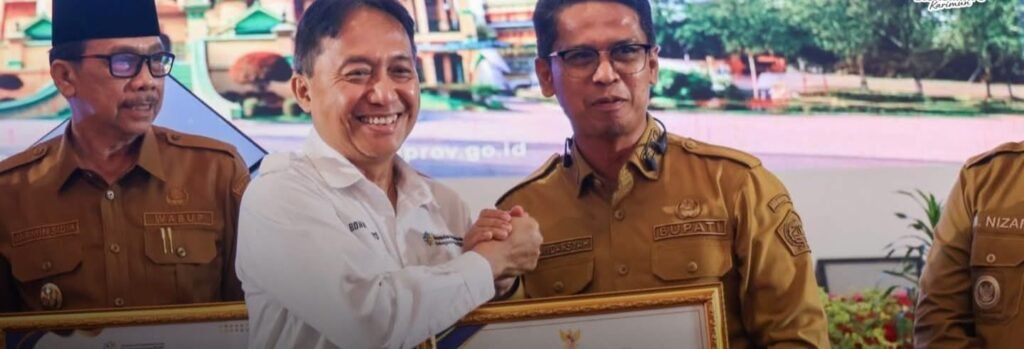 Hadiri Musrenbang RKPD Kepri 2027, Bupati Karimun Soroti Bonus Demografi dan Borong Dua Penghargaan