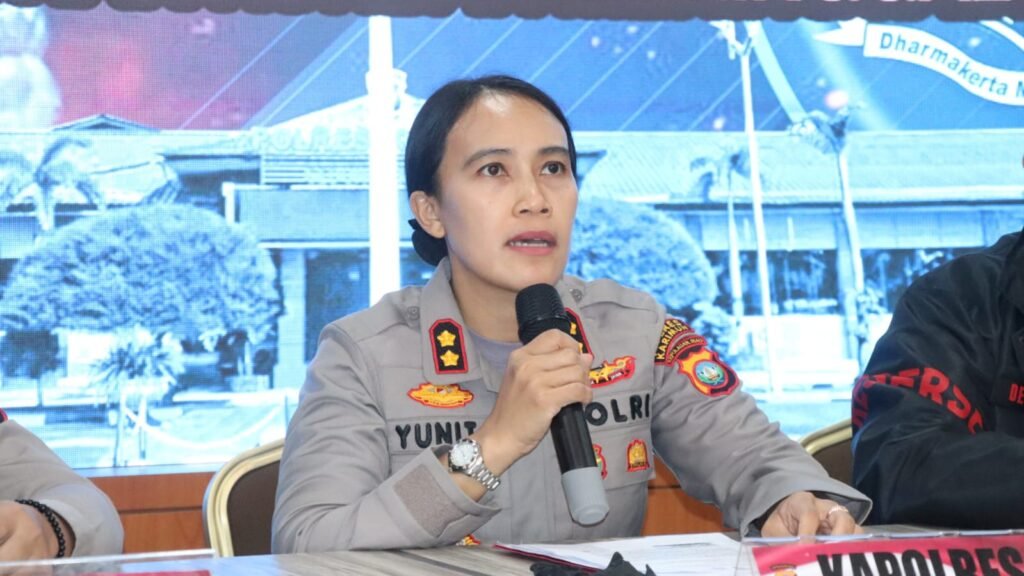 Kapolres Karimun.