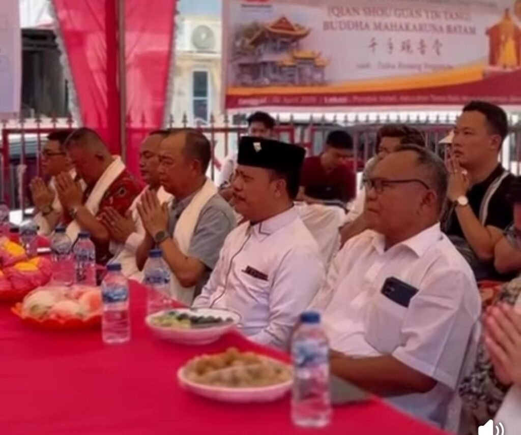 Waka II DPRD Batam Hadiri Peletakan Batu Pertama Vihara Buddha Mahakaruna