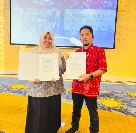 PIAUD STAIN SAR Kepri melakukan penandatanganan kerja sama dengan enam perguruan tinggi keagamaan Islam di Indonesia di Malang Kamis (30/4)