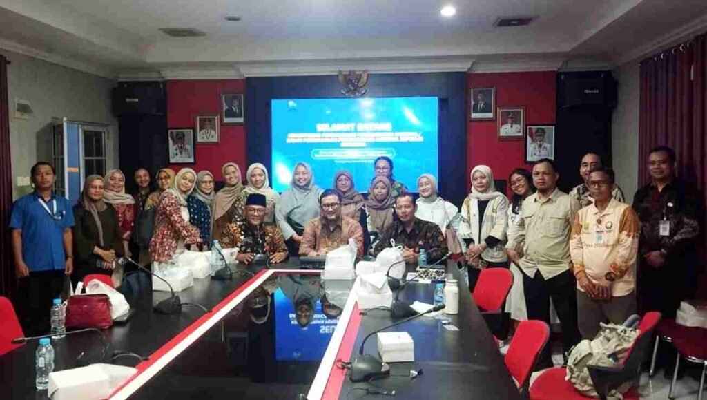 Bappenas saat FGD bersama Pemerintah Kota Tanjungpinang di Kantor Bappelitbang, Kamis (7/5).
