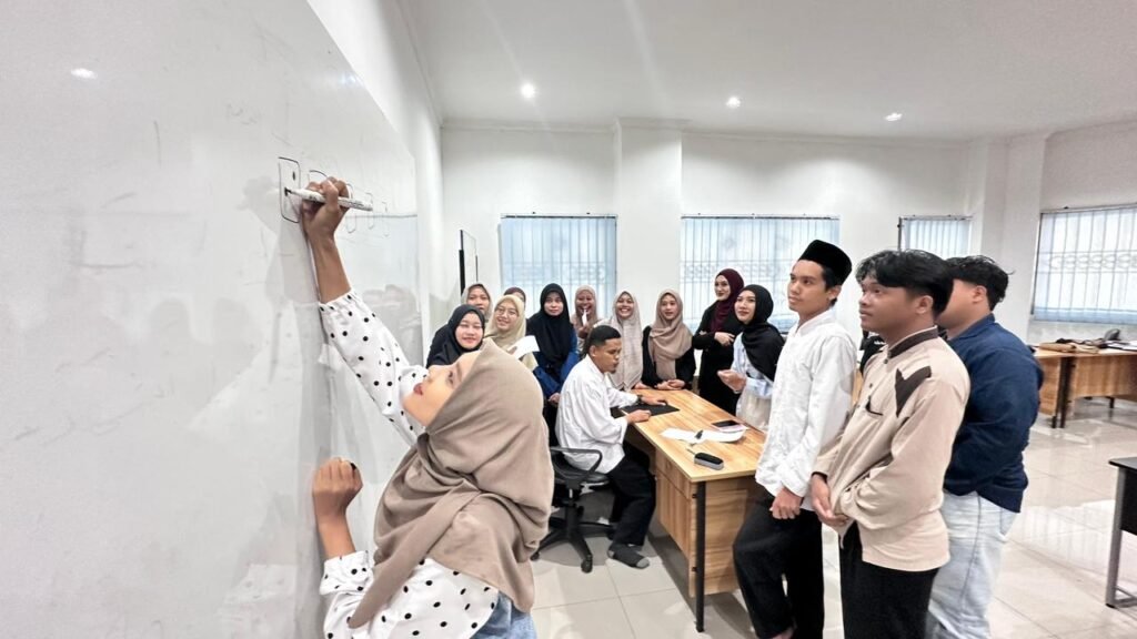 Program Studi Ilmu Al-IAT STAIN SAR Kepri terus mendorong penguatan literasi keislaman yang inklusif melalui pembelajaran Al-Qur’an Braille dalam mata kuliah Metode Pentashihan Al-Qur’an.