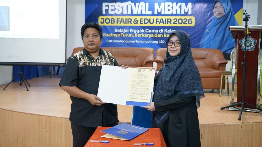 STIE Pembangunan Tanjungpinang dan BP Kawasan Tanjungpinang teken MoU di Festival MBKM 2026
