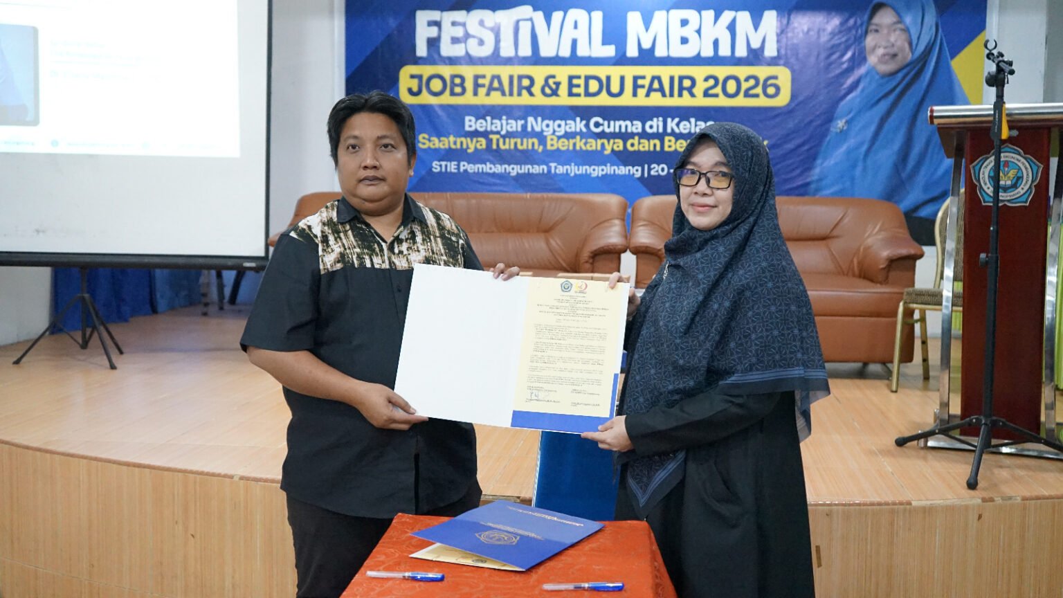 STIE Pembangunan Tanjungpinang dan BP Kawasan Tanjungpinang teken MoU di Festival MBKM 2026