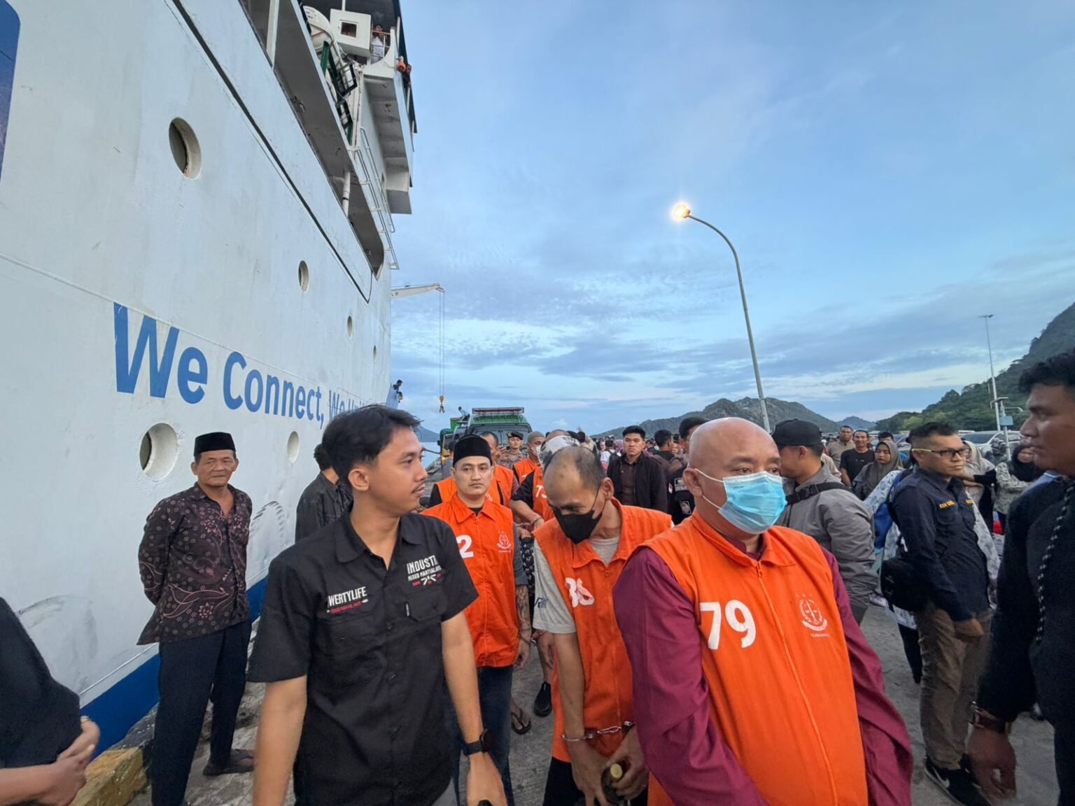 15 Napi Pidum di Natuna Dipindahkan ke LP Tanjungpinag dan Batam, Melalui Pengawalan Ketat