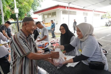 Bantuan 98 Ekor Hewan Kurban Disalurkan Pertamina Patra Niaga untuk Masyarakat di Hari Raya Iduladha 1447 H