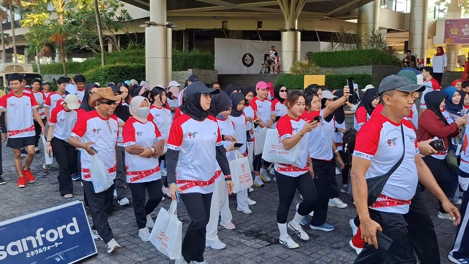 Ratusan Warga Batam Ramaikan Fun Walk Hari Tanpa Tembakau Sedunia, WITT Kepri Gaungkan Hidup Sehat Tanpa Tembakau