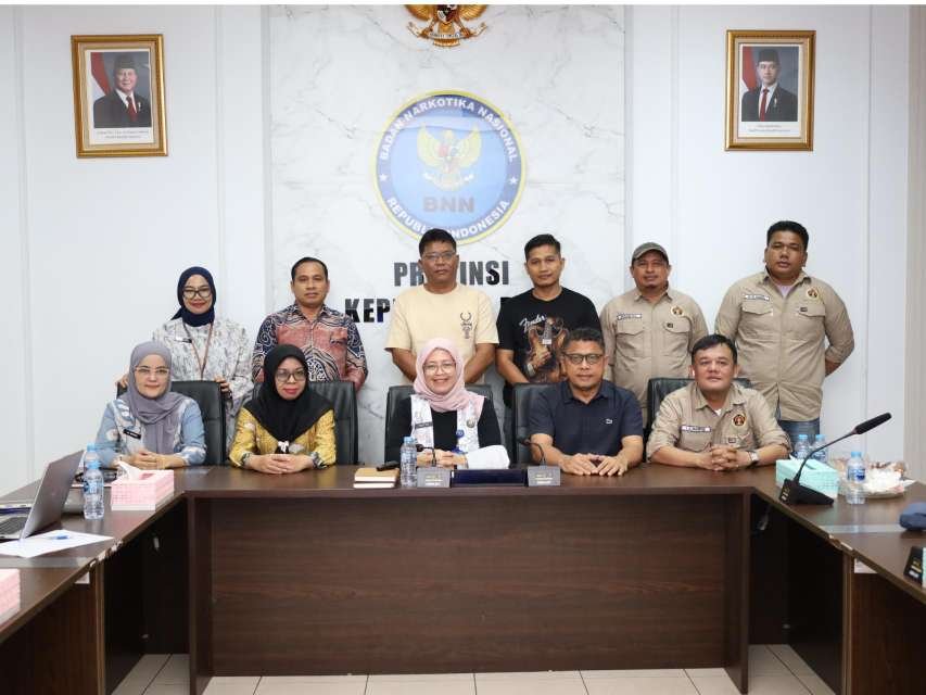 PWI-BNNP Kepri Mitra Strategis dalam Rangka Sosialisasi Pencegahan dan Pemberantasan Narkotika PWI-BNNP Kepri Mitra Strategis dalam Rangka Sosialisasi Pencegahan dan Pemberantasan Narkotika