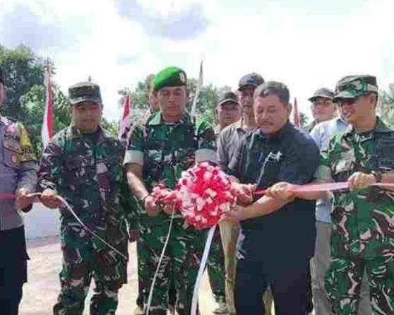 Kodim 0315/Tanjungpinang Resmikan Jembatan ARMCO di Desa Toapaya Selatan Bintan Kodim 0315/Tanjungpinang meresmikan penggunaan Jembatan ARMCO Garuda di Sungai Mentras, Desa Toapaya Selatan, Kabupaten Bintan