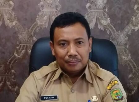 Kepala Dinkes Tanjungpinang Rustam