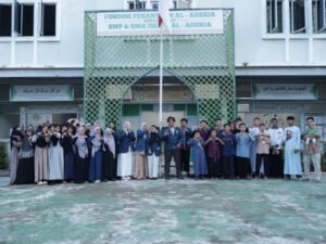 Mahasiswa Program Studi KPI STAIN SAR Kepri melaksanakan Sosialisasi Literasi Digital dan Cek Fakta di Pondok Pesantren Al-Adzkia Sabtu (13/6).