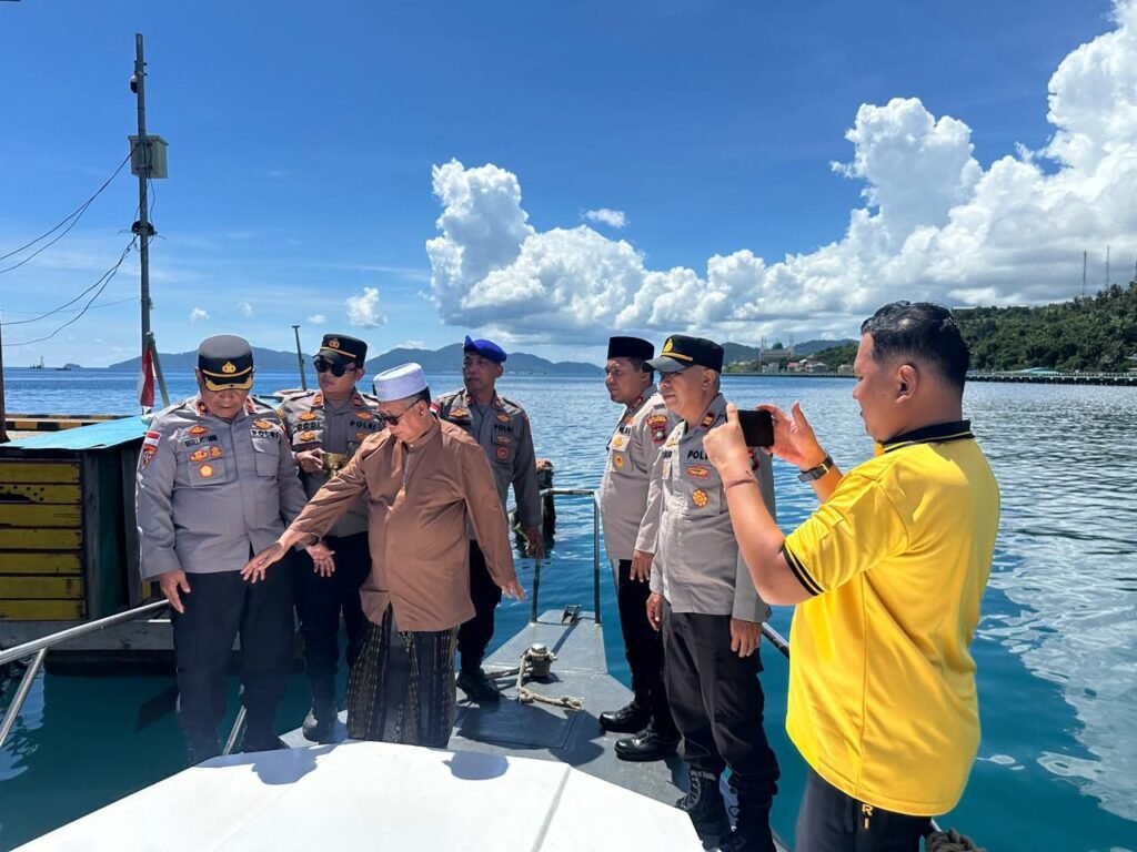 Tepung Tawar Sambut Kapal Patroli Baru di Anambas, Wujud Penguatan Keamanan Laut dan Kepedulian Kapolda Kepri