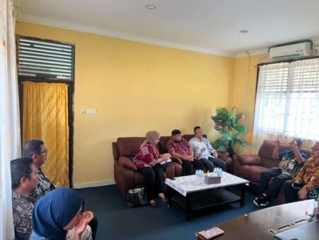 Perwakilan Ombudsman RI Provinsi Kepulauan Riau (Kepri) melakukan kunjungan kerja langsung ke Kantor Kecamatan Galang, Batam pada Selasa (16/7/2026).