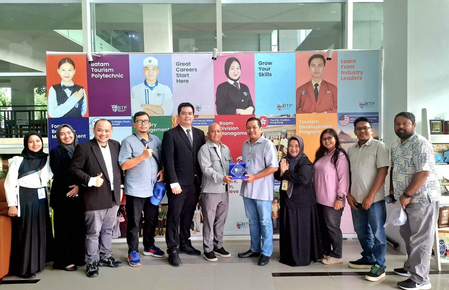 FJP Kepri dan BTP Teken MoU, Dorong Pariwisata Kepri Naik Kelas