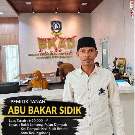 Jejak Tanah 2 Hektar di Bukit Lonceng, Terdaftar Atas Nama Warga, Masuk Aset Pemprov Siapa Penerima Uangnya ? Pemilik tanah Abu Bakar Sidik saat di kantor BKAD Kepri