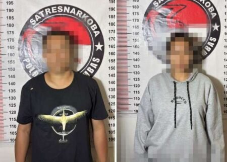 Satuan Reserse Narkoba (Satresnarkoba) Polres Kepulauan Anambas mengamankan seorang laki-laki berinisial D.L. (39) dan seorang perempuan berinisial F.A.L. (26) dalam pengungkapan kasus tersebut.