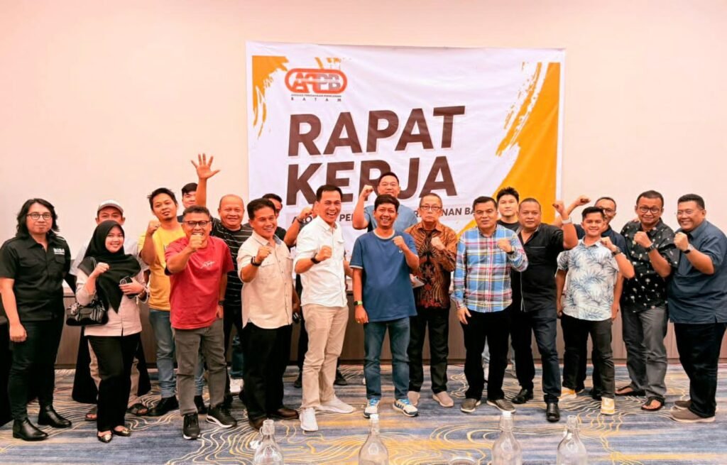 Pemko Batam Diminta Segera Buka Izin Reklame, PAD dan Tenaga Kerja Jadi Sorotan