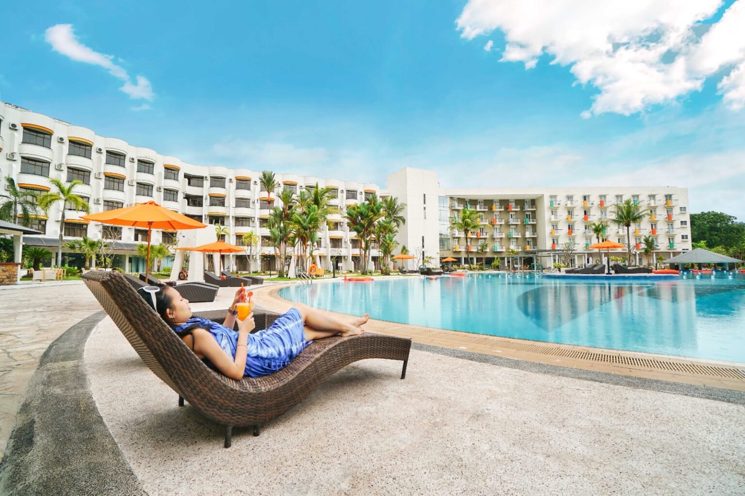 Rayakan HUT ke-24, HARRIS Resort Waterfront Batam Tebar Giveaway dan Diskon Kamar 24 Persen