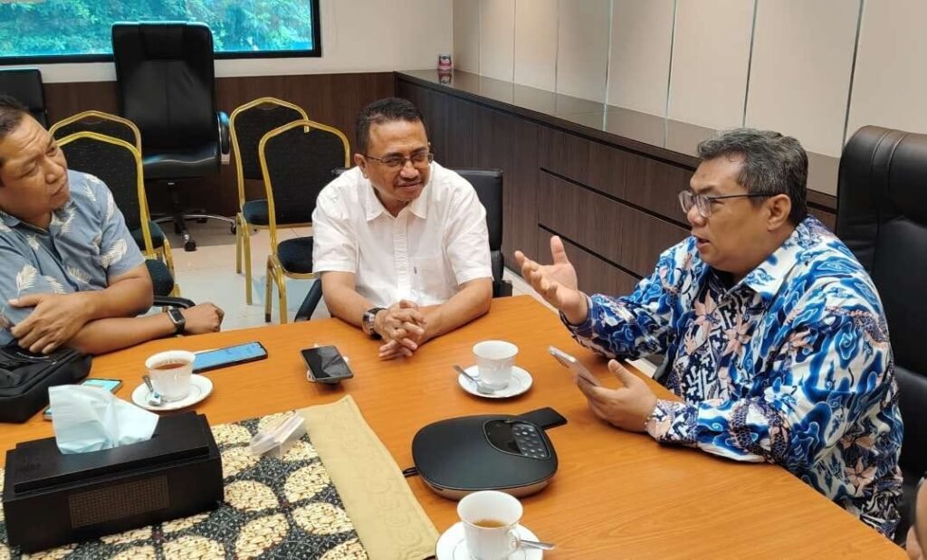 WNI di Malaysia Punya Masalah? Tinggal Chat “KSATRIA”, KJRI Johor Siap Bergerak