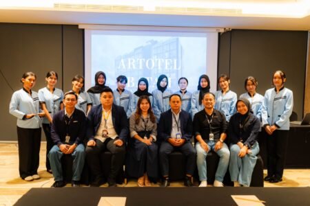 Rayakan Anniversary ke-4, ARTOTEL Batam Kenalkan Dunia Hospitality kepada Siswa SMK Pariwisata Adimulia