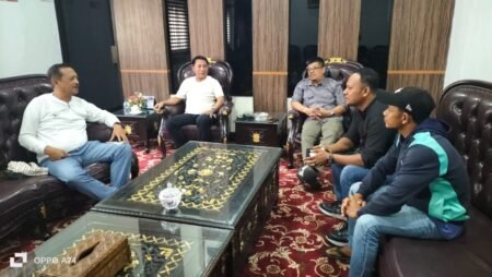 Audiensi Komunitas Raja Tupai dengan Ketua DPRD Natuna Rusdi