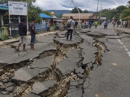 NTT Diguncang Gempa M7, Dua Nyawa Melayang, Tsunami Sempat Diwaspadai