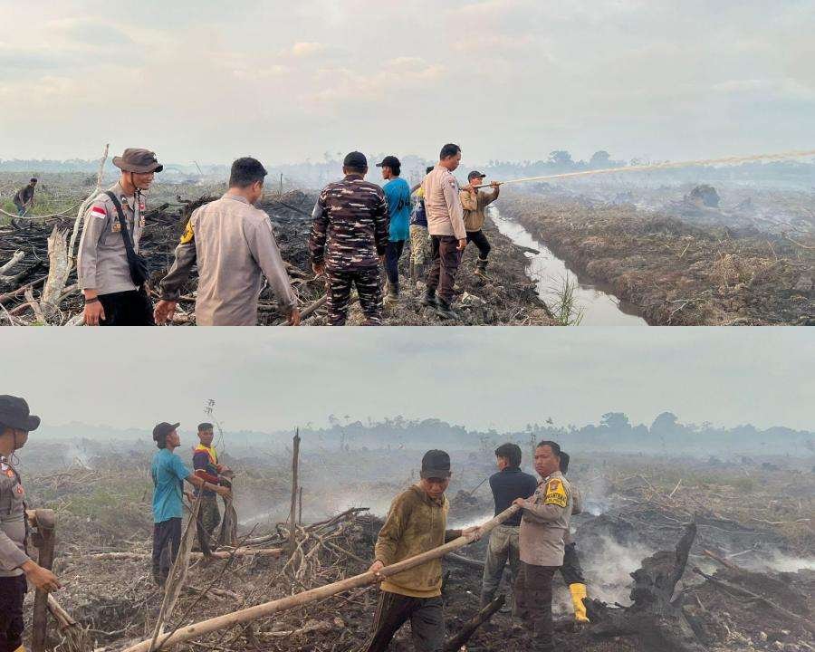 Tim Gabungan yang terdiri TNI-Polri, BPBD, pemerintah desa, masyarakat maupun pihak perusahaan saat memadamkan api di Desa Kudung, Lingga///