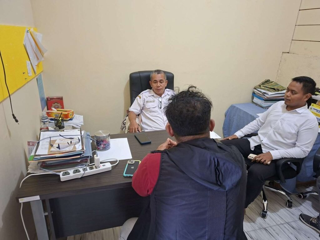 Ruslan perkeja yangbdi PHK PT CSS mengaku ke Disnaker Lingga. Ia berharap perusahaan segera menyelesaikan hak karyawan sesuai dengan aturan yang berlaku.