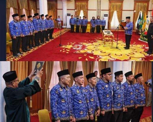 Gubernur Kepulauan Riau, Ansar Ahmad melantik tujuh pejabat - terdiri dari 3 pejabat pimpinan tinggu pratama dan empat pejabat Administrator - Pemprov Kepri di Gedung Daerah, Tanjungpinang.Tujuh pejabat yang dilantik membacakan sumpah jabatan, Kamis (10/9/2026). (Ft.Diskominfo Kepri)