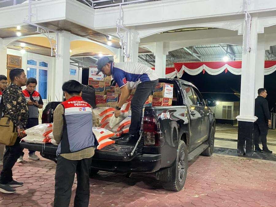 Peduli Kemanusiaan, Pertamina Patra Niaga Salurkan Bantuan ke Masyarakat Terdampak Banjir Bandang "Galodo" di Solok
